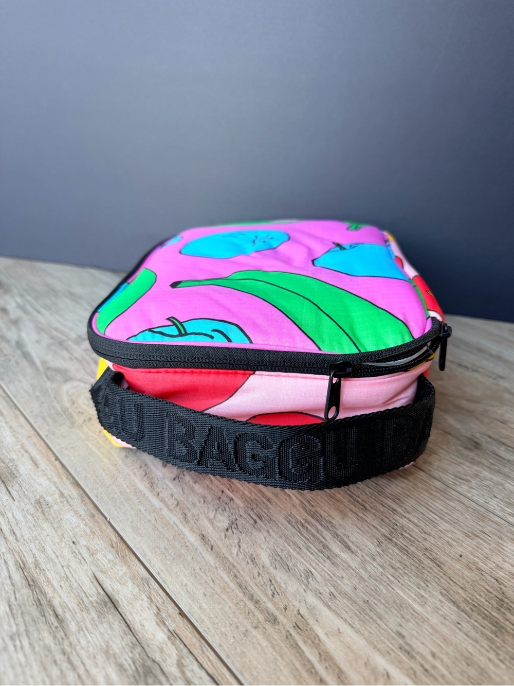 Rare Discontinued BAGGU Pink Fruit Salad Apples Bananas Puffy Lunch Box - Picture 2 of 6